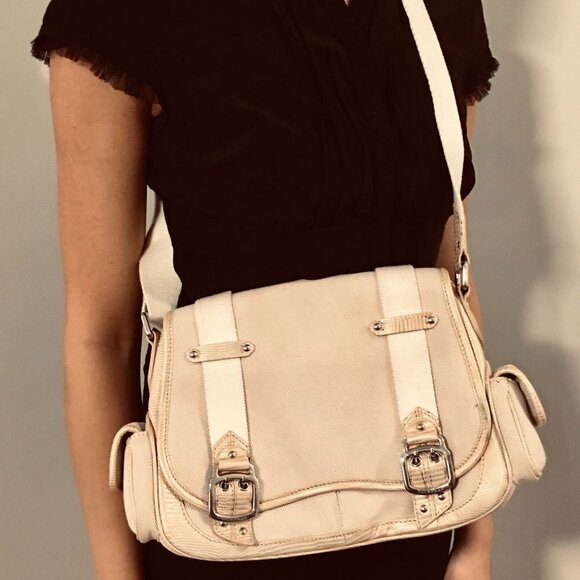 COLE HAAN Amanda Canvas Tan Gold Lizard Embossed Leather Bag Adjustable Strap - Picture 2 of 5